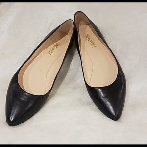 Women’s Nine West 1/2 inch heel black flats